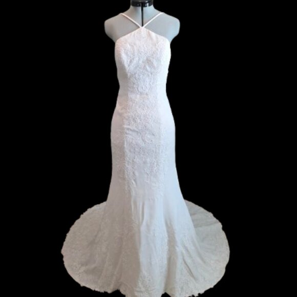 Vintage Vera Wang lace halter wedding dress